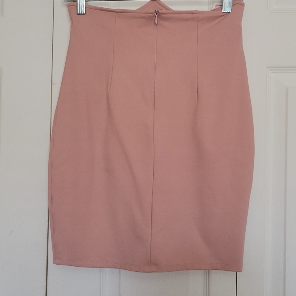 SKIRT - Picture 2 of 2